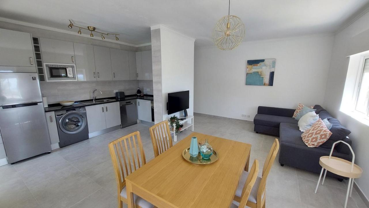 Apartamento Kelyfos Beach By Feriascomsol Quarteira Bagian luar foto