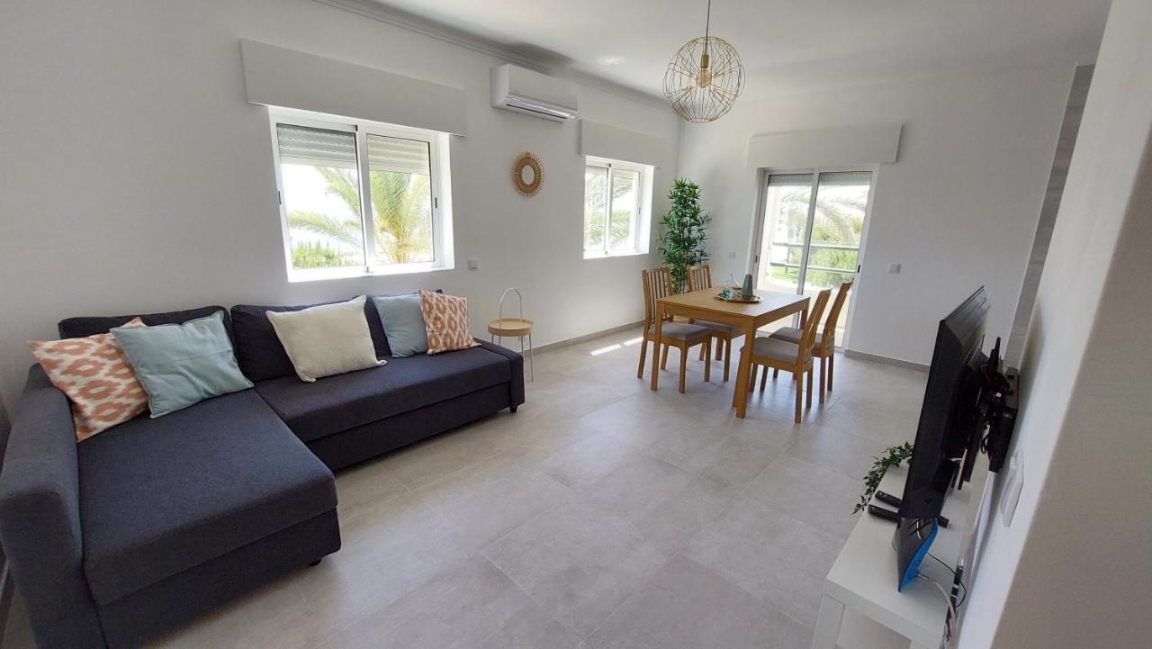 Apartamento Kelyfos Beach By Feriascomsol Quarteira Bagian luar foto